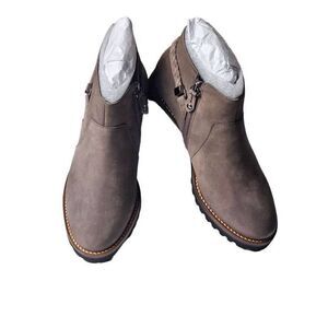 Mark Joseph Columbus Cr. Bootie Nwb